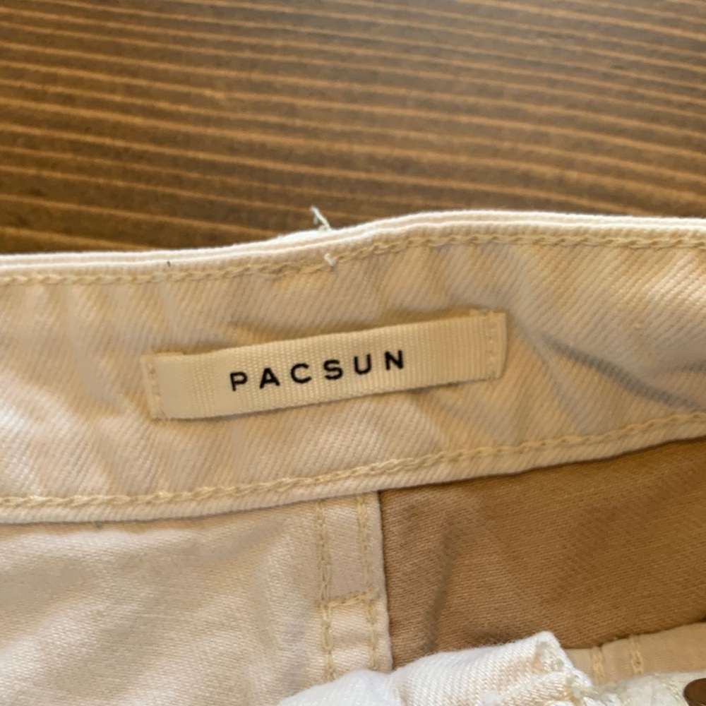 PacSun Two-Tone White and Beige Denim Shorties - Picture 2 of 3